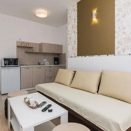 One-bedroom In Вир